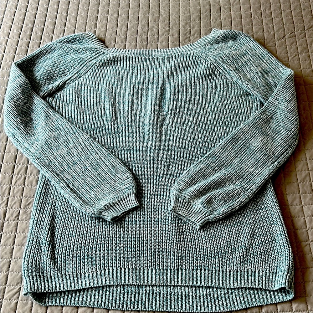 EUC - 🩵 Lulu’s Women's Blue Marled Sweater